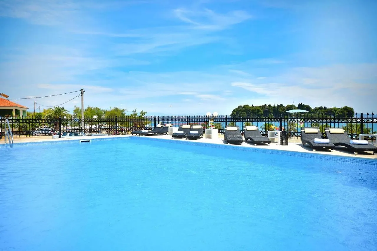 Apartments Dalmatia In Preko, Island Ugljan, With Swimmingpool