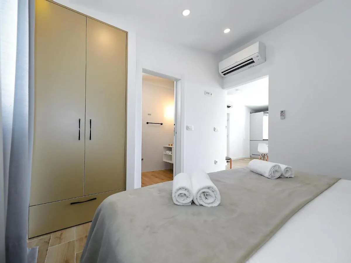 Apartments Dalmatia In Preko, Island Ugljan, With Swimmingpool