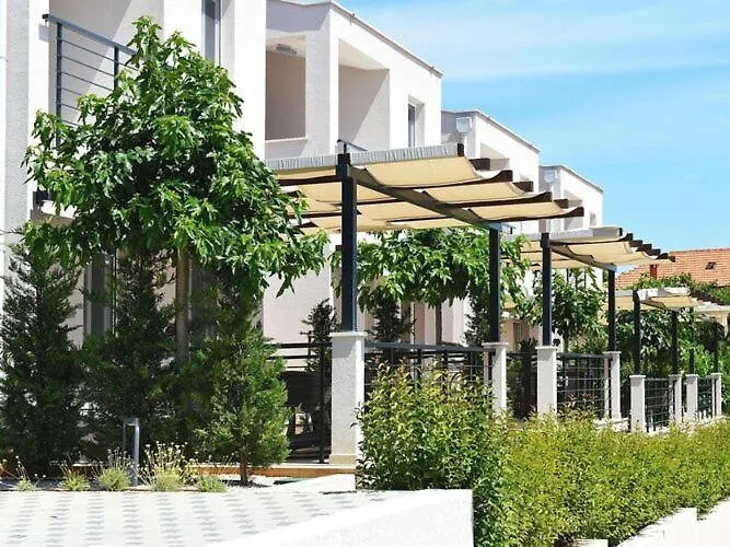 Apartments Dalmatia In Preko, Island Ugljan, With Swimmingpool Preko